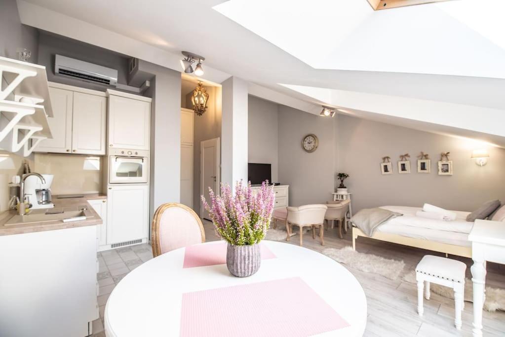 Apartament O Wysokim Standardzie W Centrum Miasta Apartment Krakow Bagian luar foto